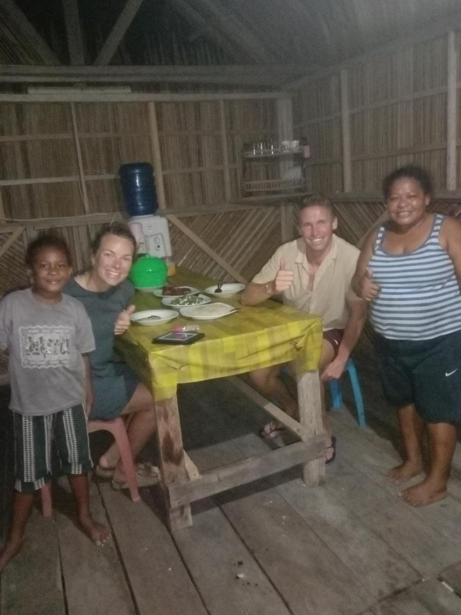 Amfriwen Homestay Yennanas Besir Экстерьер фото